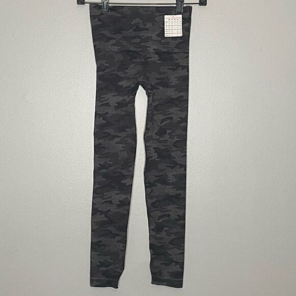 Spanx Look at Me Now Seamless Leggings - Picture 5 of 6